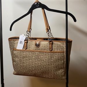 NWT Tommy Hilfiger Monogram Large Tote